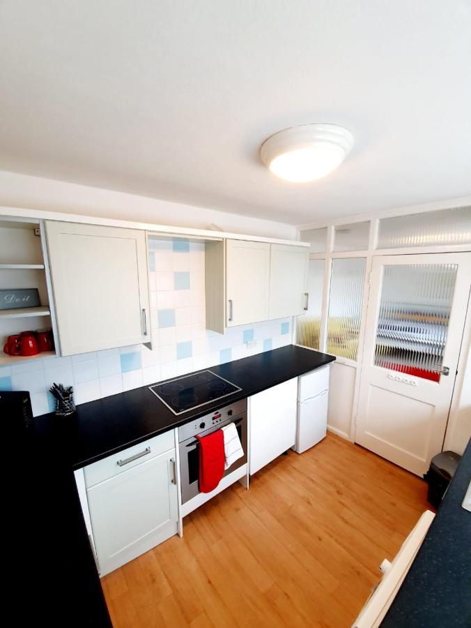 Rayleigh Town Centre 2 Bedroom Apartment Luaran gambar